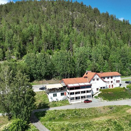 Kroderen Kro & Motel As Hamremoen Buitenkant foto