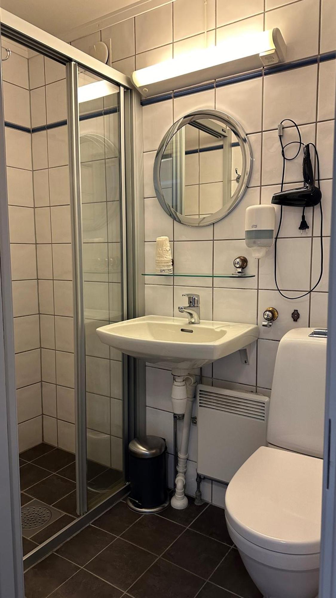 Kroderen Kro & Motel As Hamremoen Buitenkant foto